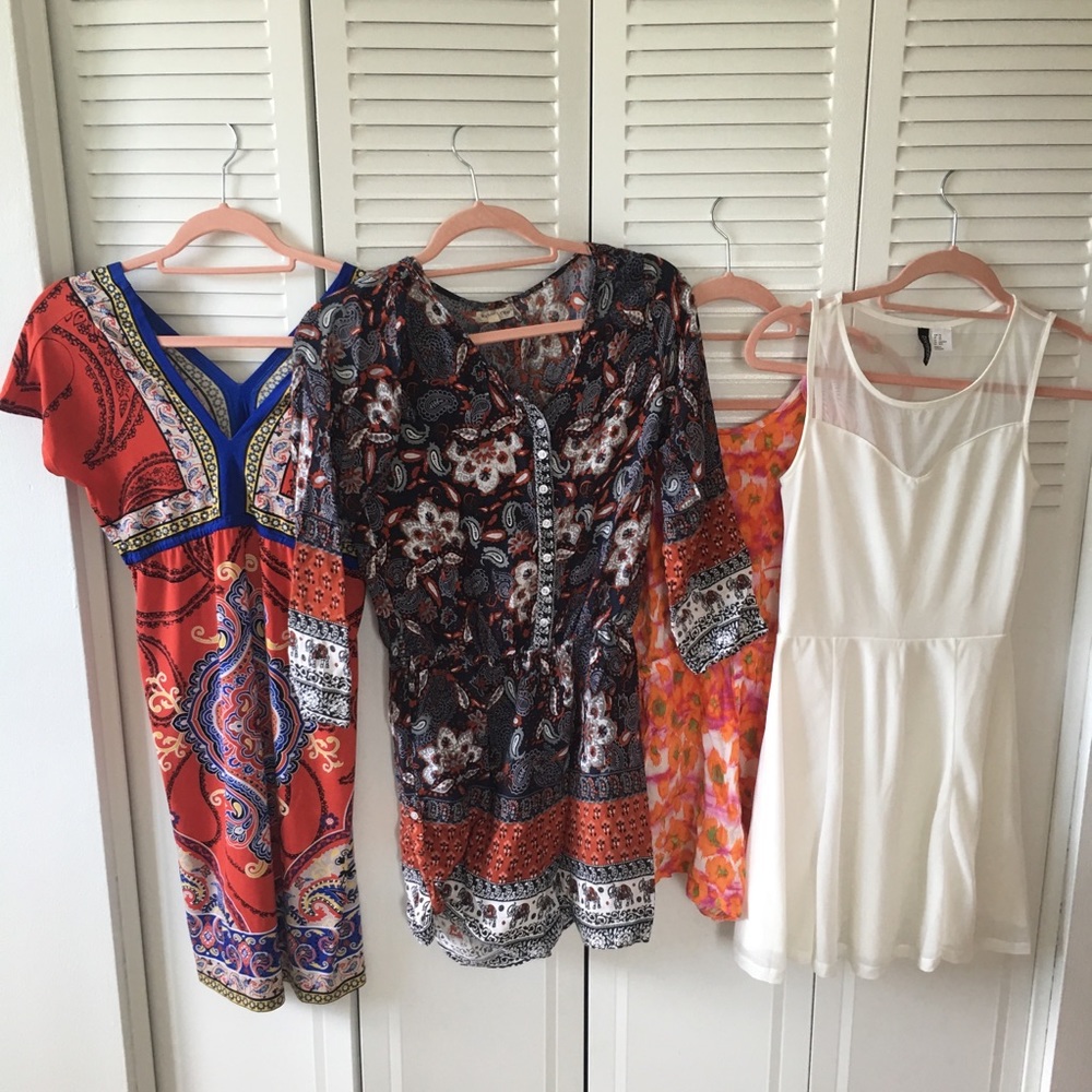 LOT 2 Rompers 2 Dresses - Picture 3 of 6